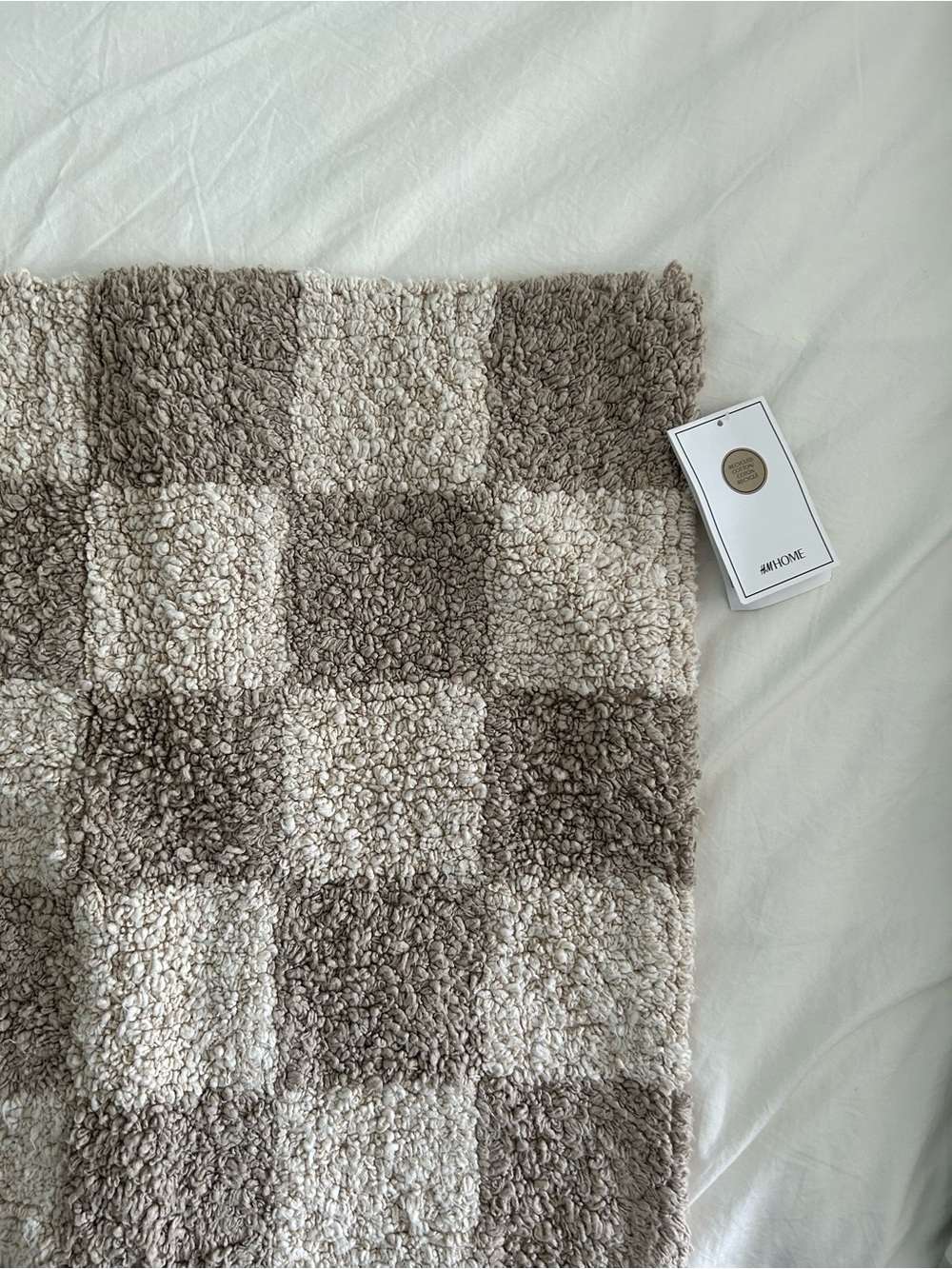 H&M pillow cover 20x20